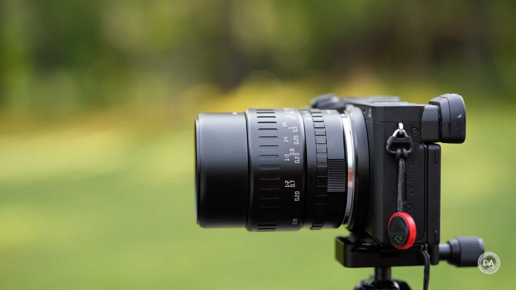 Mitakon zhongyi creator 85mm f/2.8 1-5x super macro lens for sony e
