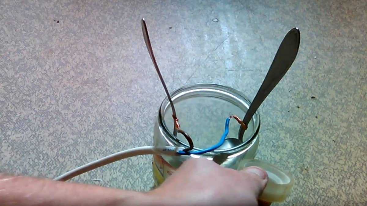Делаем кипятильник из подручных материалов