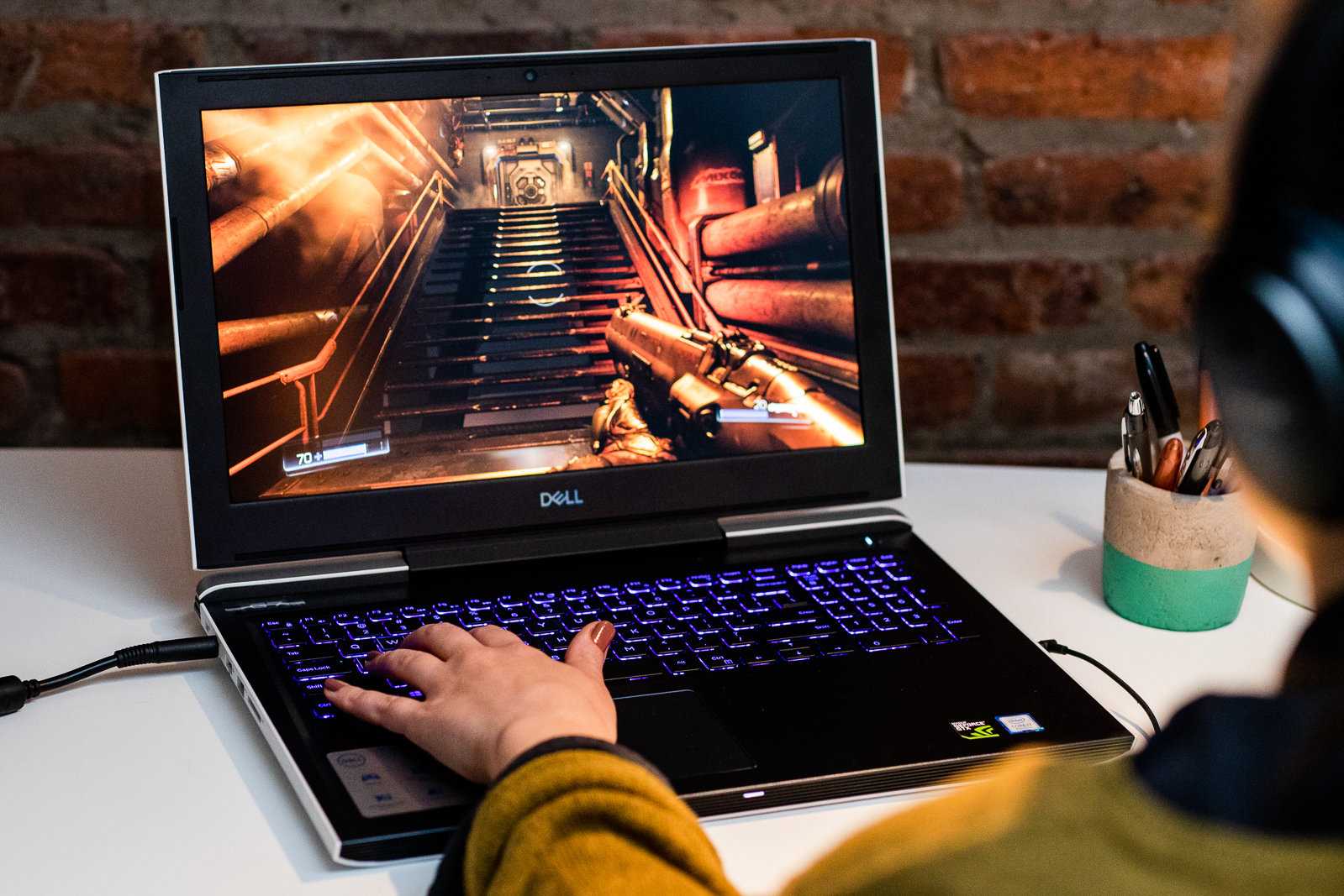 6 лучших ноутбуков для учебы и творчества 2021 с графикой geforce rtx. cтатьи, тесты, обзоры
