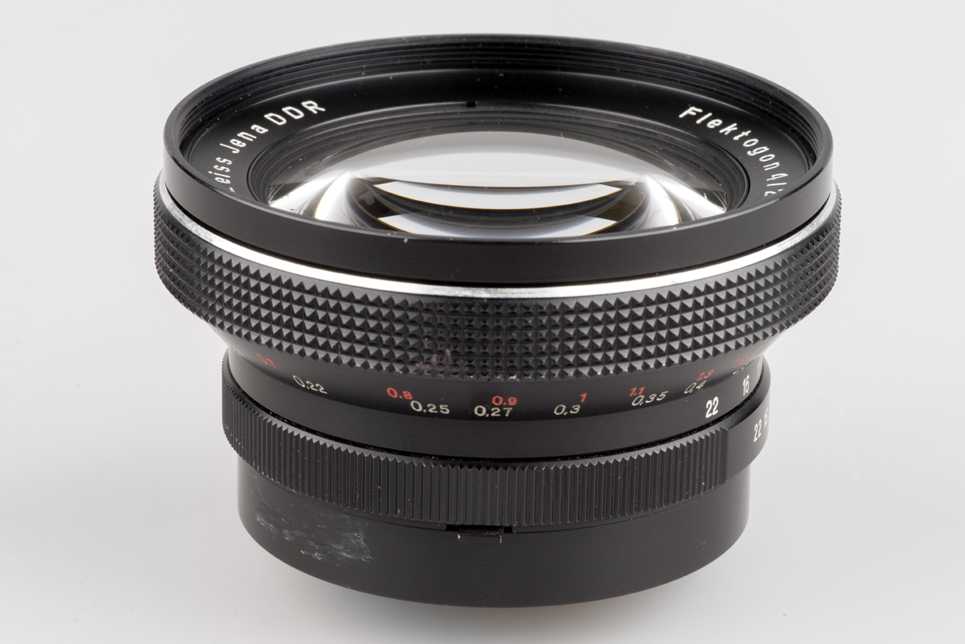 M42 lenses: the carl zeiss jena flektogon 2.8/35 · lomography
