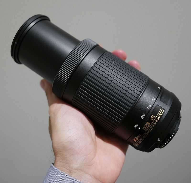 Nikon представляет зум-объективы с новым шаговым двигателем af-p