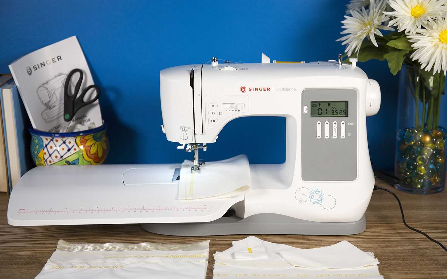 10 лучших швейных машинок с различными типами управления в рейтинге 2021 года