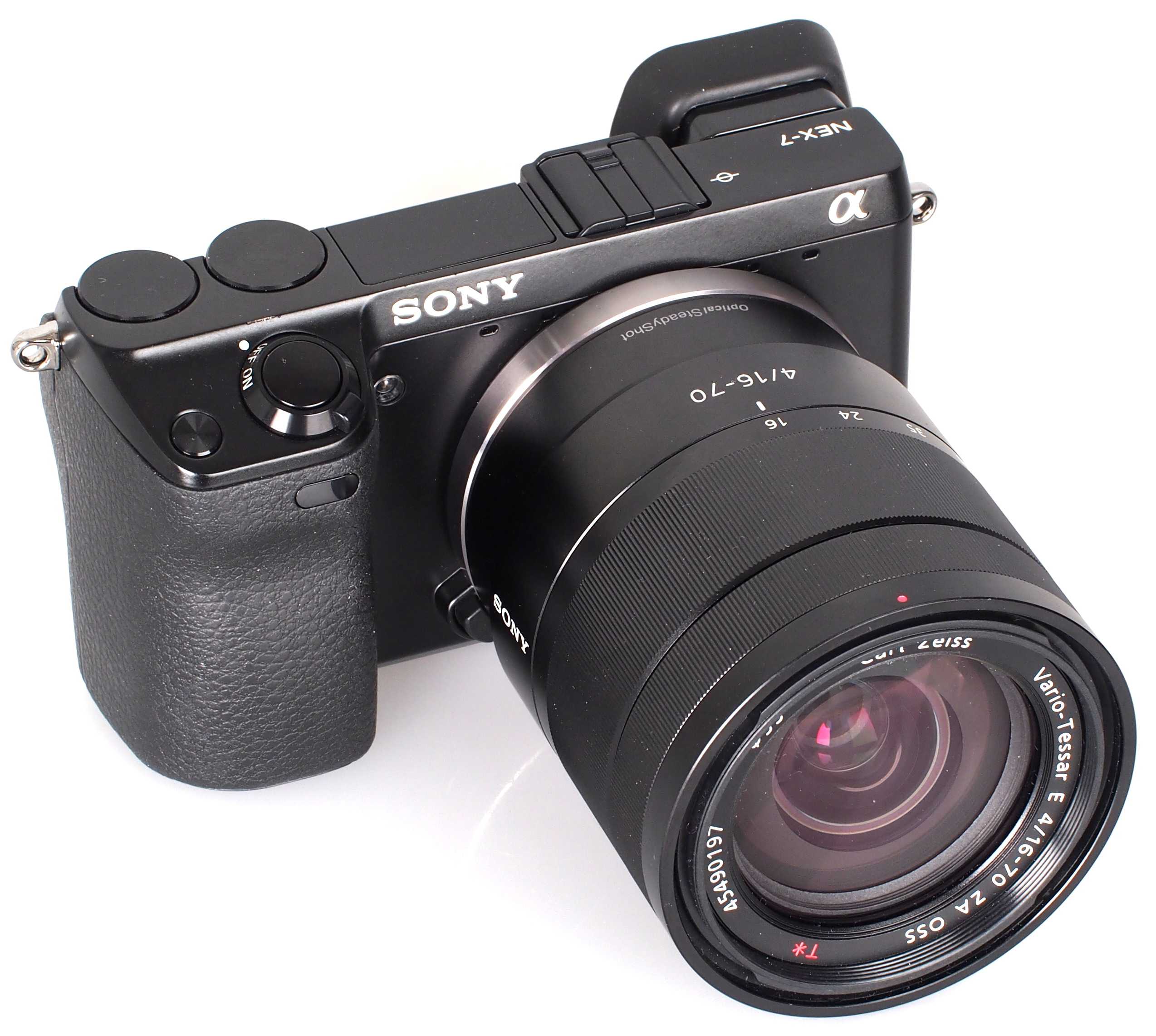 Zeiss 16-70mm f/4